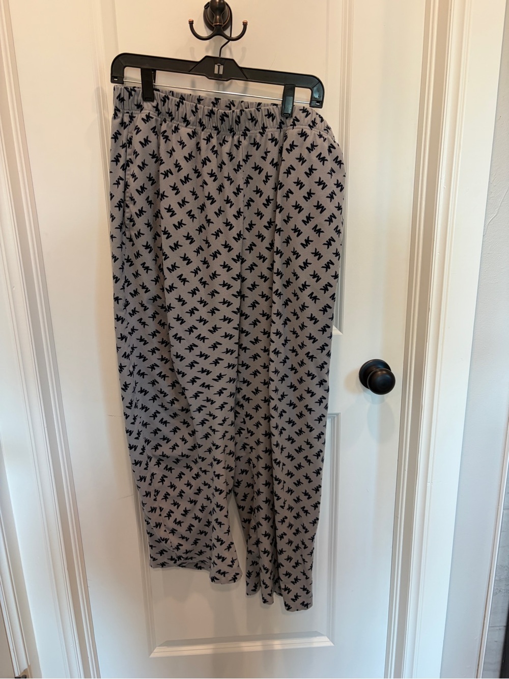 Womens Gray Patterned Lounge Pants - large